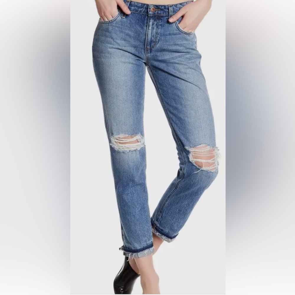Joe’s Jeans - The Ex-Lover Boyfriend - Frayed Ankle - Aviana Destroyed -Size 32